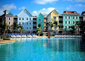 Pool - Harborside Resort at Atlantis-2 Bedrooms and Full Resort Access (N.P)