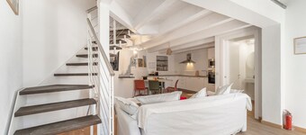 Apartment 'Casa Di Gaia' with Private Terrace, Wi-Fi and Air Conditioning