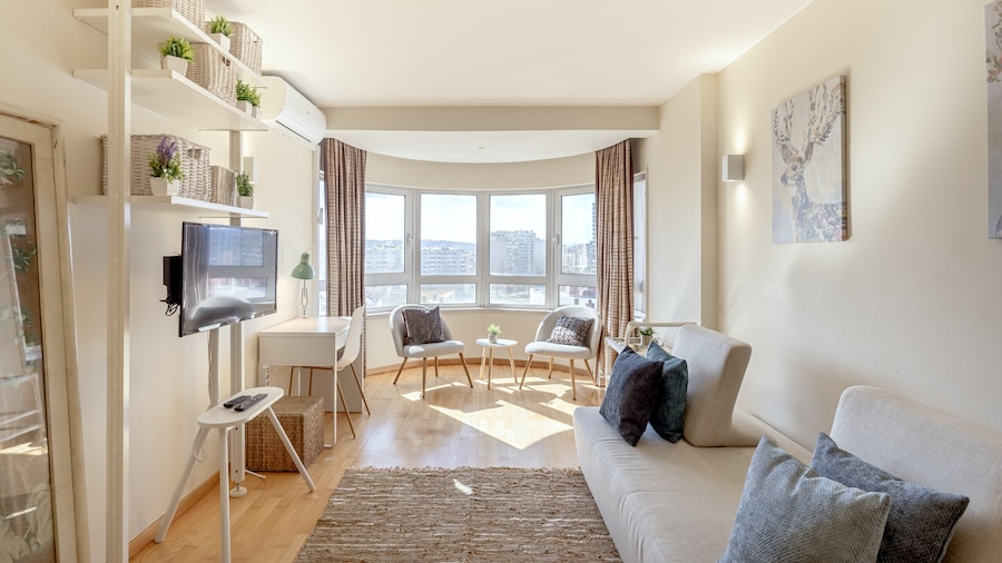 Olaias Modern W Garage by Homing