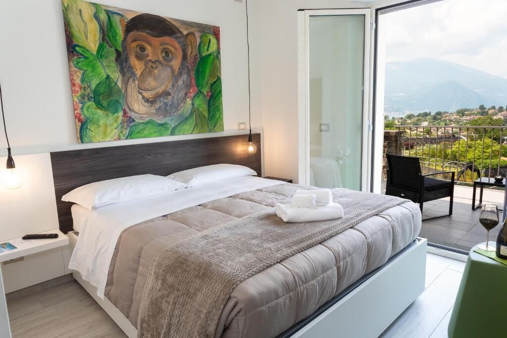 Classic Double Room Single Use, Lake View