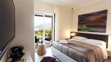 In-room safe, laptop workspace, free WiFi, bed sheets