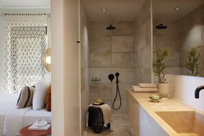 Rainfall showerhead, free toiletries, hair dryer, towels - Citrus Grove Luxury Villas (Rethymno)