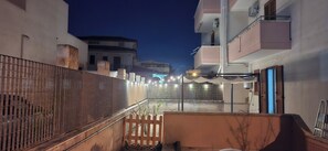 Property grounds - Ideal villa for families and groups, a stone's throw from the sea and the city. (Taranto)