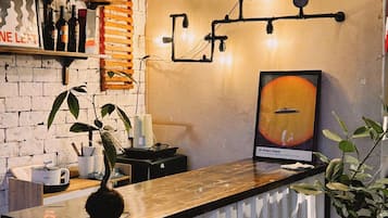 Luxury Studio Suite, City View | Spa