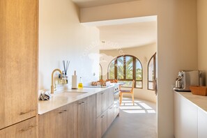 Fridge, microwave, oven, dishwasher - CostaBlancaDreams - La Paloma in Benissa (Benissa)