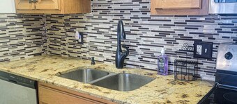 Urban Living - 2 Bed and 1 Bath