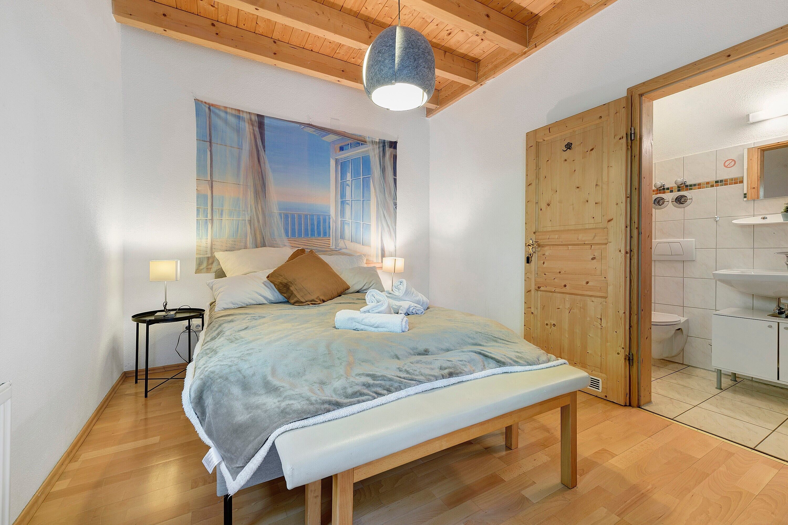 1 bedroom, WiFi, bed sheets