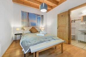 1 bedroom, WiFi, bed sheets