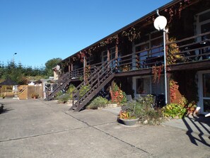 Apartment | Exterior - Mobile Home im Ferienpark mit Seezugang (Dabel)