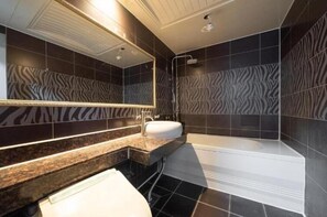 Deluxe Double Room | Bathroom - Incheon Business Hotel Myung-Jak (Incheon)