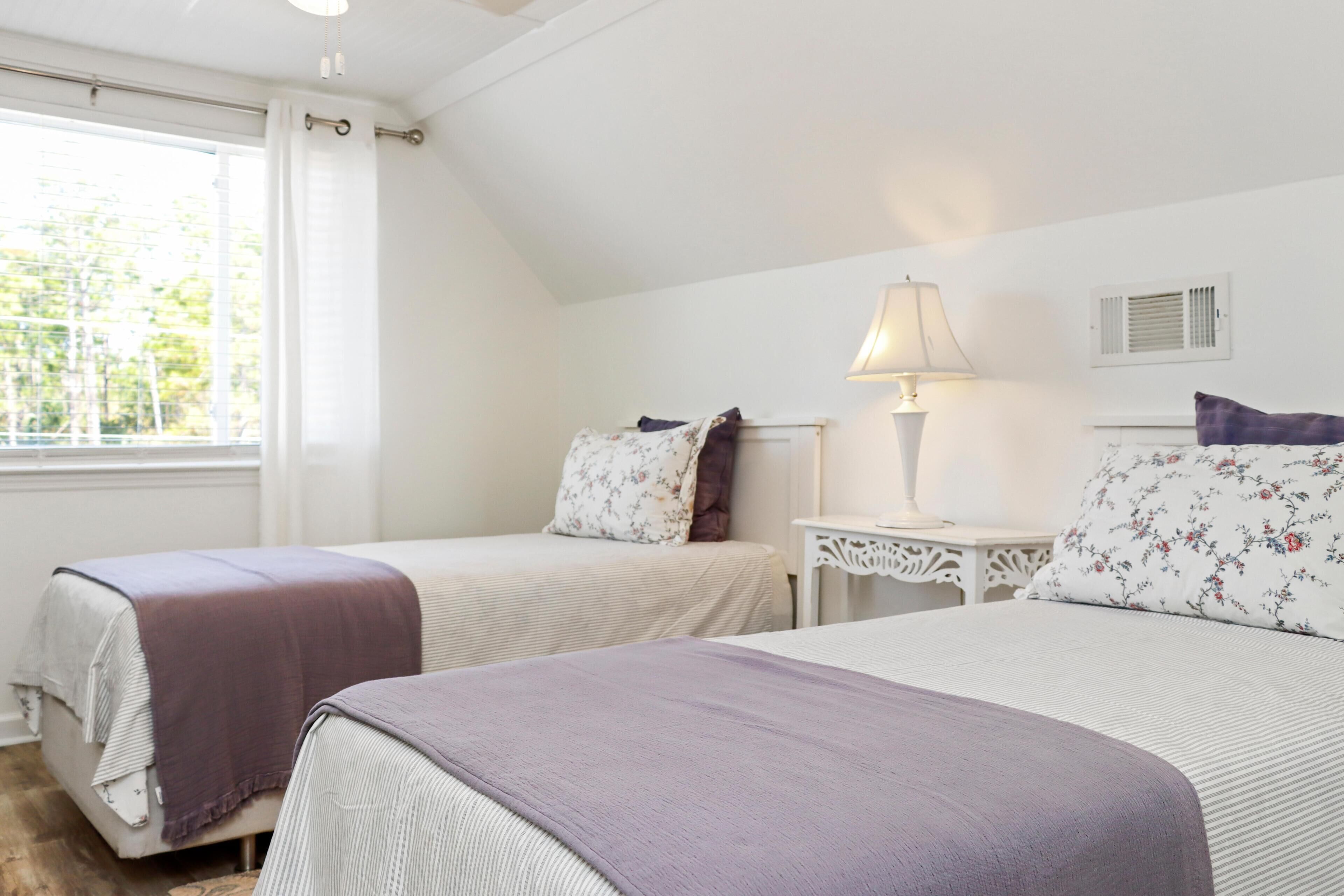 Ferienhaus, Mehrere Betten (OM Shanti Seaside Cottage)