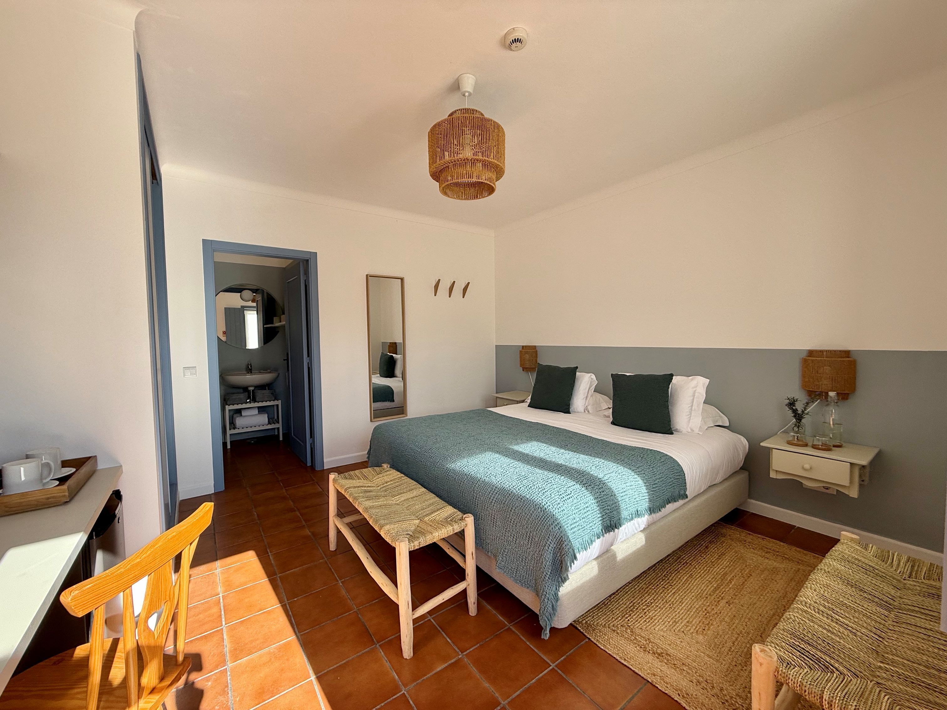 经典双人房或双床房, 露台, 花园景观