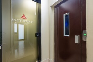 Interior - Santopaolo Boutique Apartment - 2 (Naples)