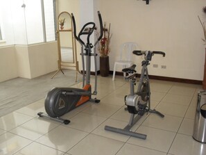 Fitness facility - HOTEL Y RESTAURANTE MAYALAND (Quetzaltenango, Quetzaltenango)