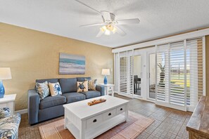 TV, ping pong - Steps to Beach! Ground-Floor Condo w/ Pool Sleep 4 (Panama City Beach)