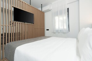 1 slaapkamer, een strijkplank/strijkijzer, wifi, beddengoed