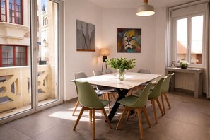 Dining - Charming family house just steps from the sea – 10 people (Les Sables-d´Olonne)