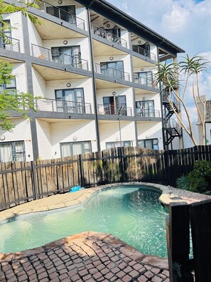 Pool - Inner City Retreat, Maboneng Johannesburg (Johannesburg)