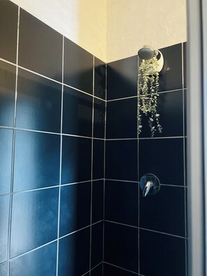 Bathroom - Inner City Retreat, Maboneng Johannesburg (Johannesburg)