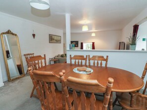 Dining - Hawthorn (Inveraray)