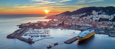 Marina/club náutico