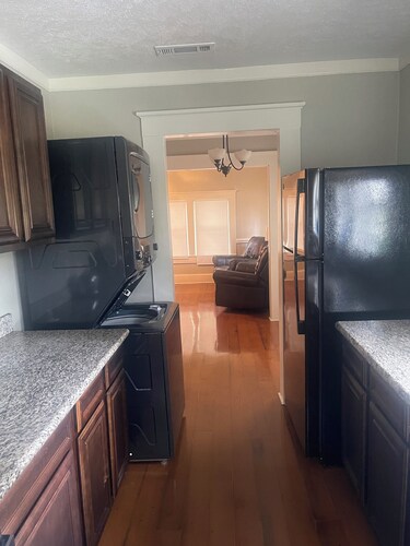 Cozy 1-bedroom apartment in lovely Bonifay with AC 40 miles from beaches