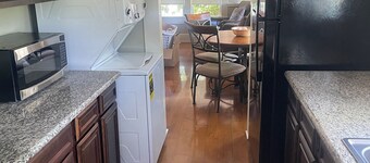 Cozy 1-bedroom apartment in lovely Bonifay with AC 40 miles from beaches