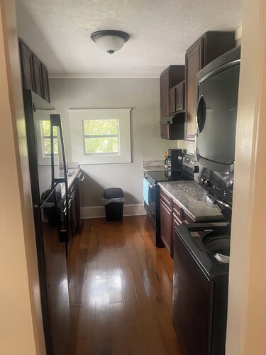 Cozy 1-bedroom apartment in lovely Bonifay with AC 40 miles from beaches