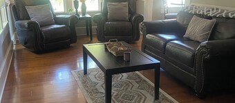 Cozy 1-bedroom apartment in lovely Bonifay with AC 40 miles from beaches