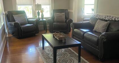 Cozy 1-bedroom apartment in lovely Bonifay with AC 40 miles from beaches