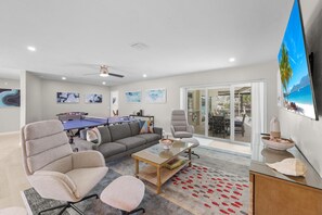 House, Multiple Beds (737 Nautilus Court) | Living area - 737 Nautilus Court (Marco Island)