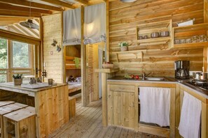 Private kitchen - Lodge Forest Camp 6p 3Bdrms **** (Pierrefitte-sur-Sauldre)