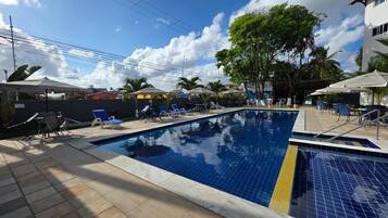 Piscina externa