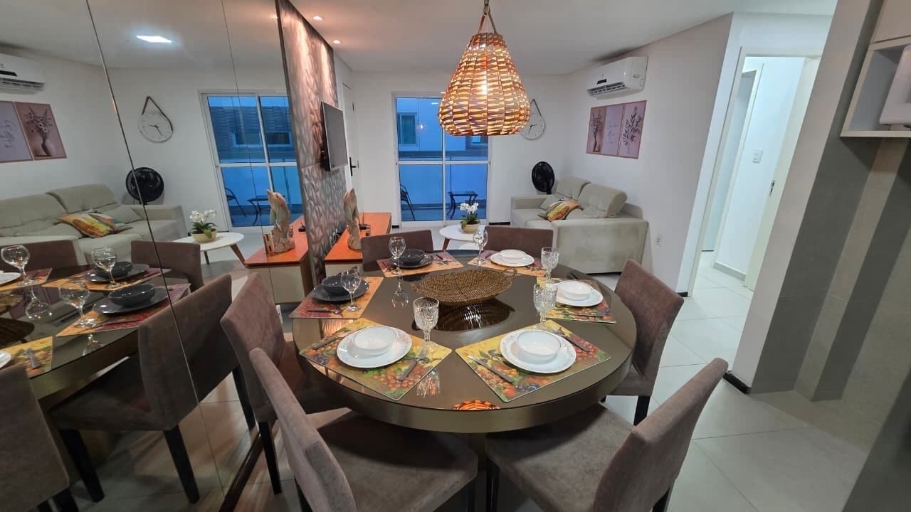 Apartamento básico, varanda coberta | Opções para refeição