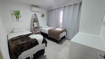Apartamento básico, varanda coberta | Wi-Fi de cortesia