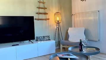 Deluxe Apartment, Balcony, Mountain View | Interior