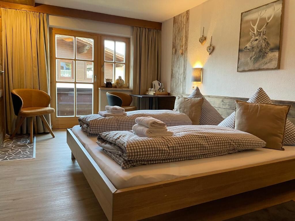 Kahden hengen huone, parveke, vuoristonäköala