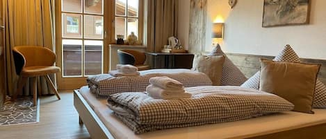 Double Room, Balcony, Mountain View | Desk, laptop workspace, free WiFi