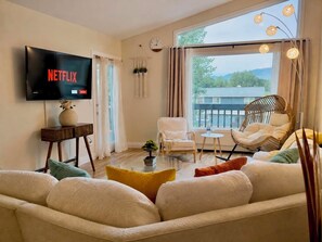 Smart TV, books