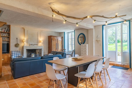 Interior. Logis de Chenac, "Cocon Nature" Cottage for up to 7 Guests