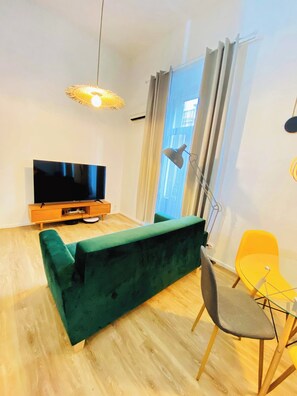 Living area - Duplex (Parking-Balneo-Netflix-Self-contained entrance) (Avignon)