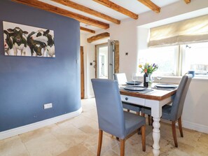 Dining - 2 Knoll Mount (Matlock)