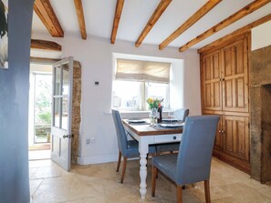 Dining - 2 Knoll Mount (Matlock)