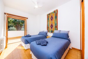 3 bedrooms, WiFi, bed sheets - Holiday Home 'Villa Gamba' with Private Terrace, Wi-Fi and Air Conditioning (Port de Sóller)