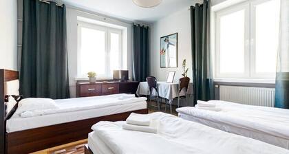 Avion Hotel