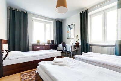 Avion Hotel