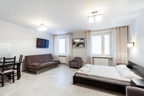 Comfort Apartment, City View | Blackout drapes, iron/ironing board, free WiFi - Avion Hotel (Świdnik)