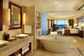 Bathroom -  Hilton Hawaiian Village Experience Paradise in a 2BR Villa - Sleeps 6! (Honolulu)