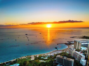 Beach -  Hilton Hawaiian Village Experience Paradise in a 2BR Villa - Sleeps 6! (Honolulu)