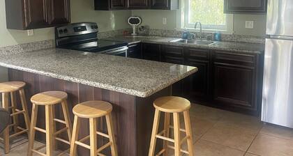 Charming 1-bedroom apartment with AC in Bonifay 40 miles from beaches.